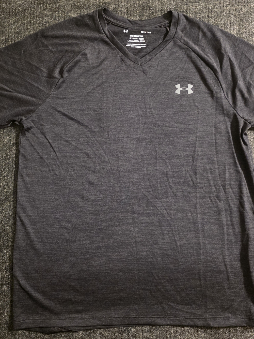 Under Armour Men's Dark Charcoal V-Neck Performance Tee